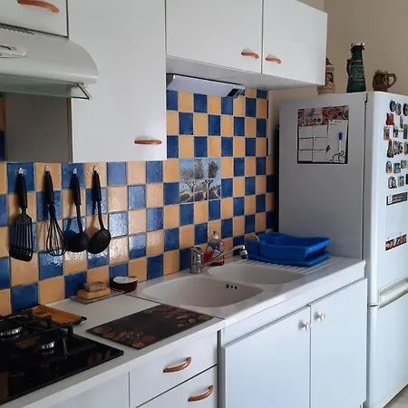 Les Capucins Apartment *